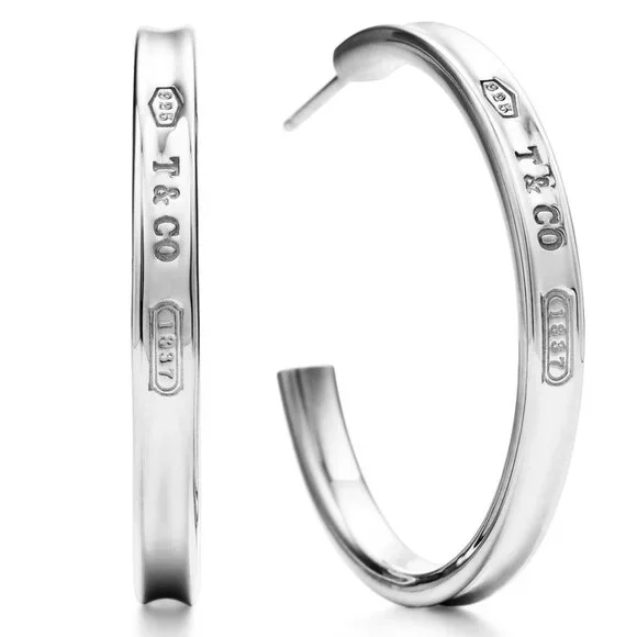 Tiffany 1837® hoop earrings in silver - Picture 1 of 9